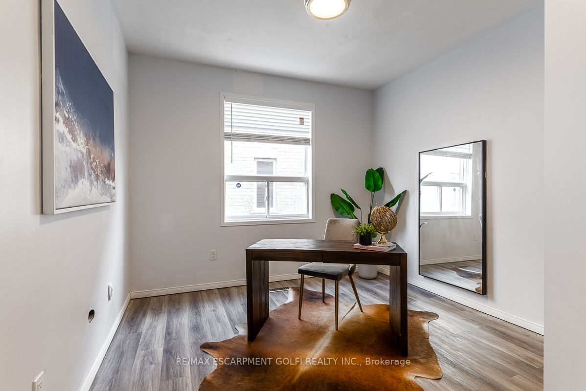 183 Valmont Crt