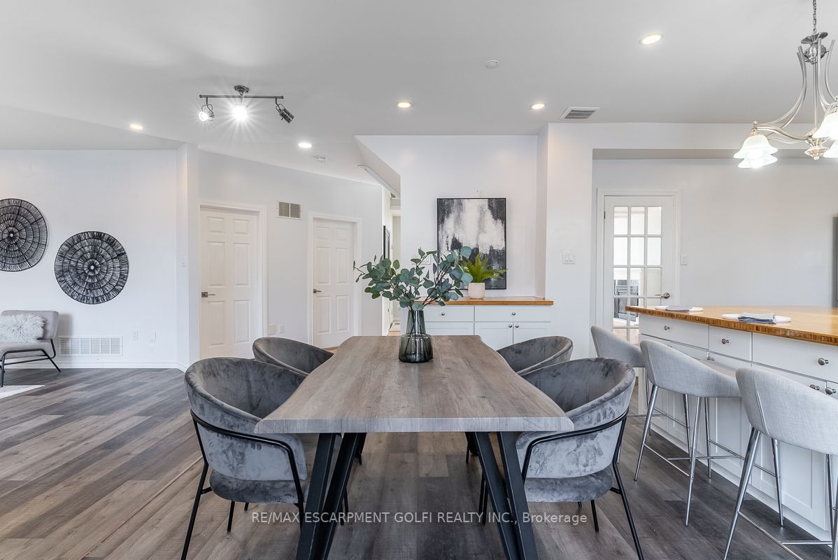 183 Valmont Crt