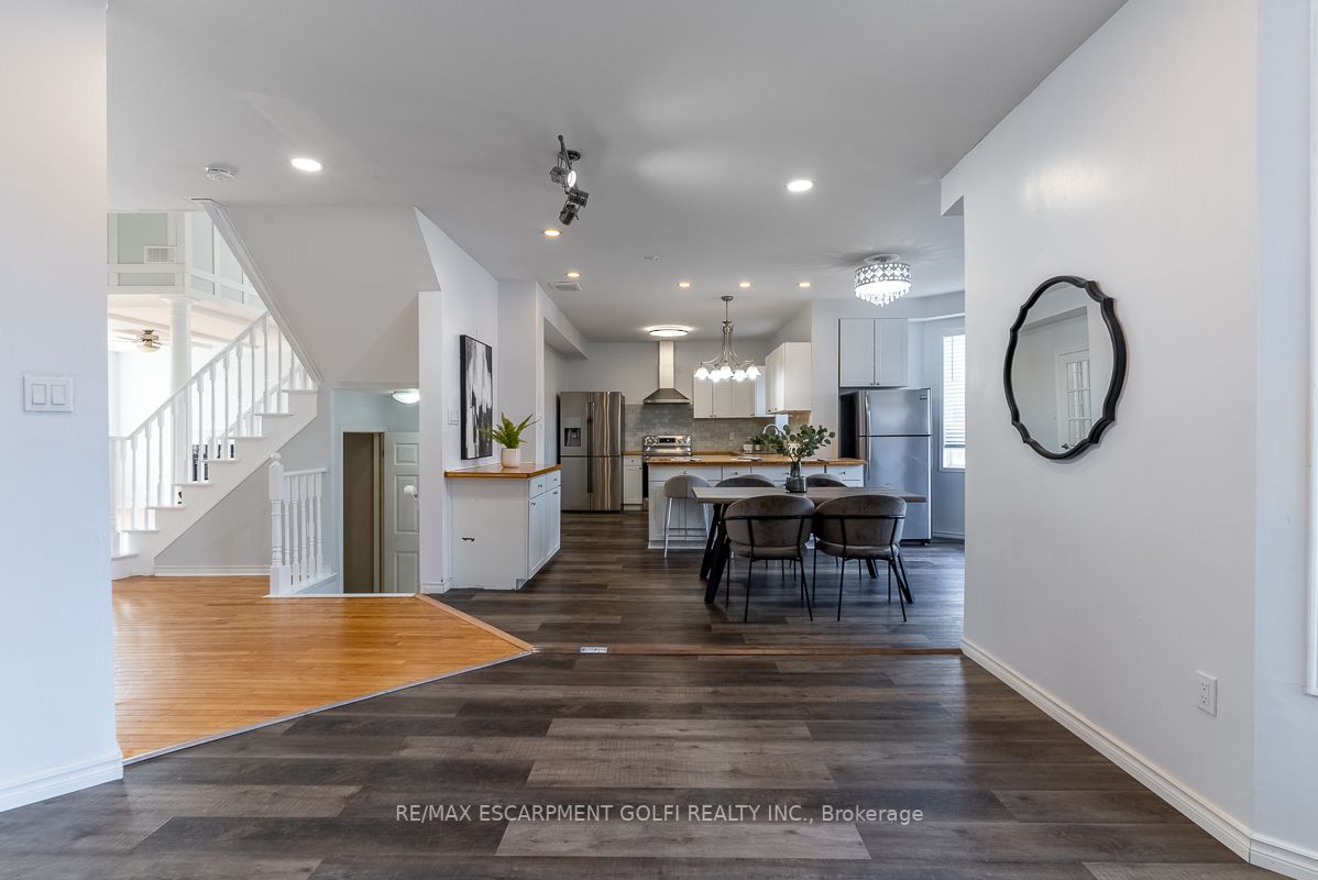 183 Valmont Crt