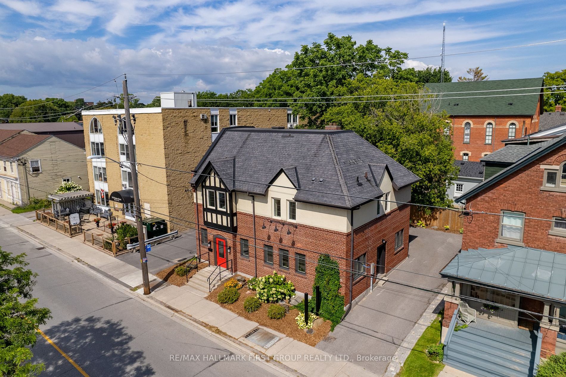304 Division St
