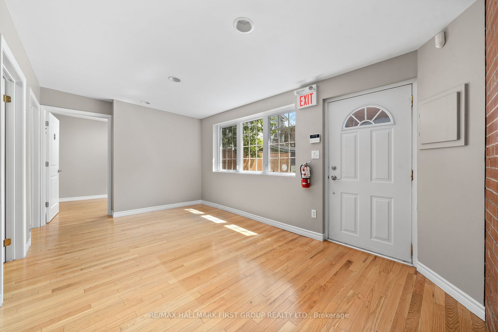 304 Division St