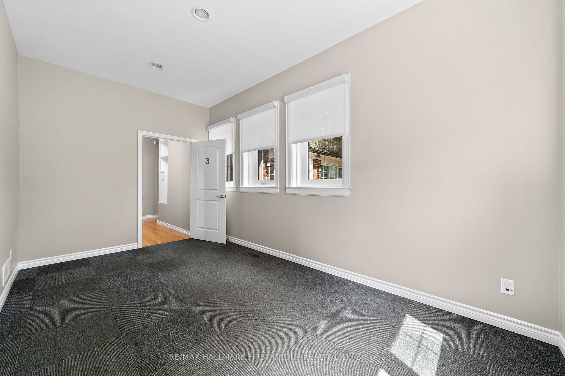 304 Division St
