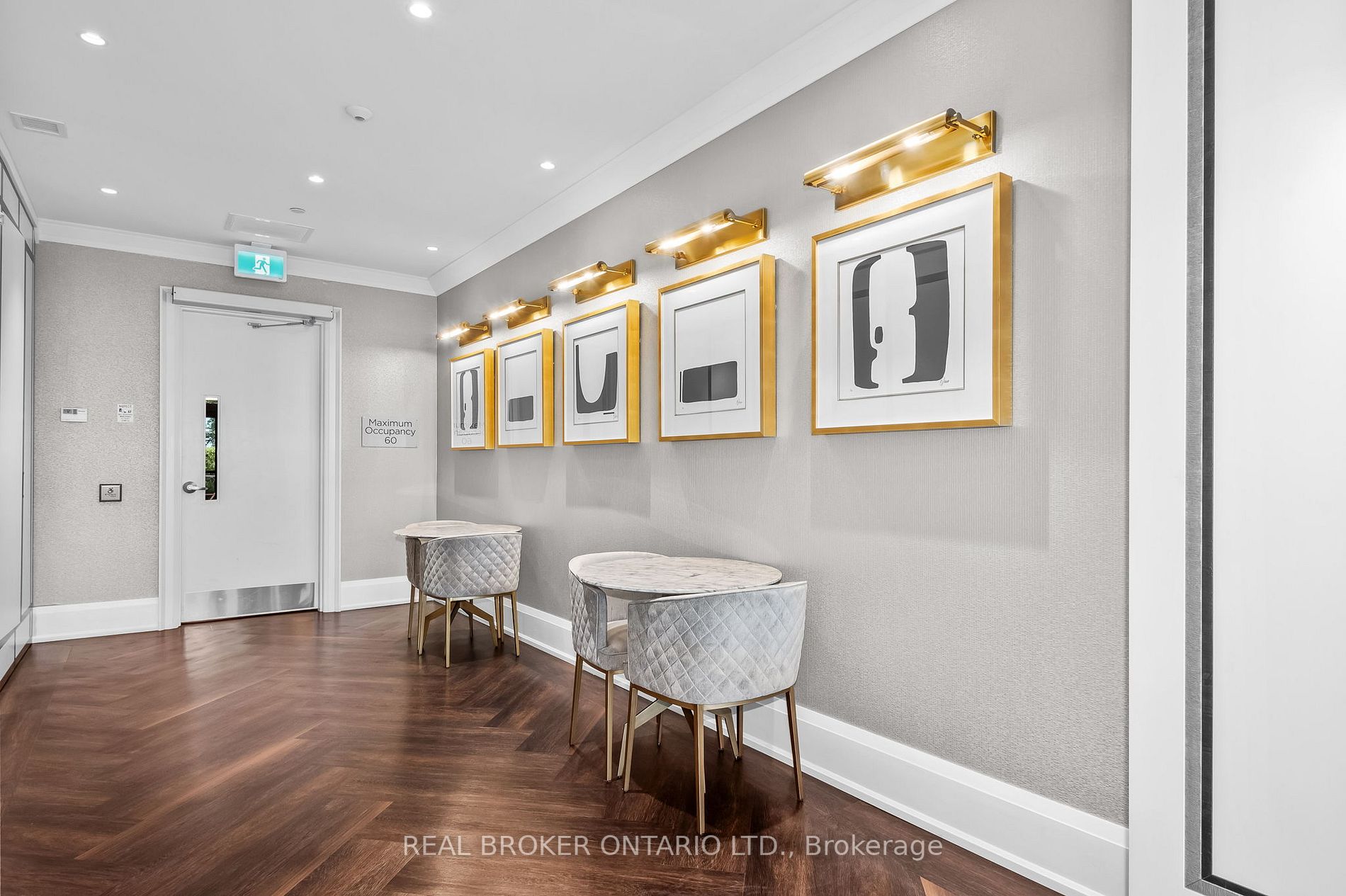 63 Arthur Street S, #213