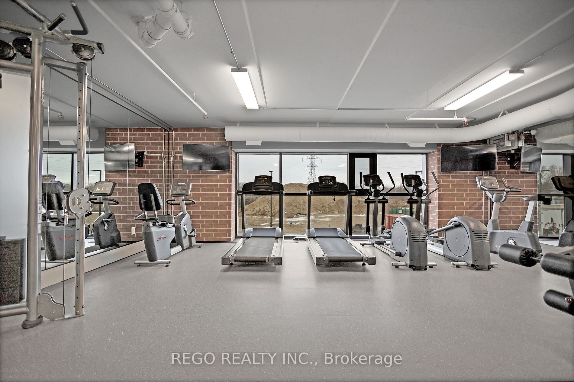 460 Columbia Street, #1206