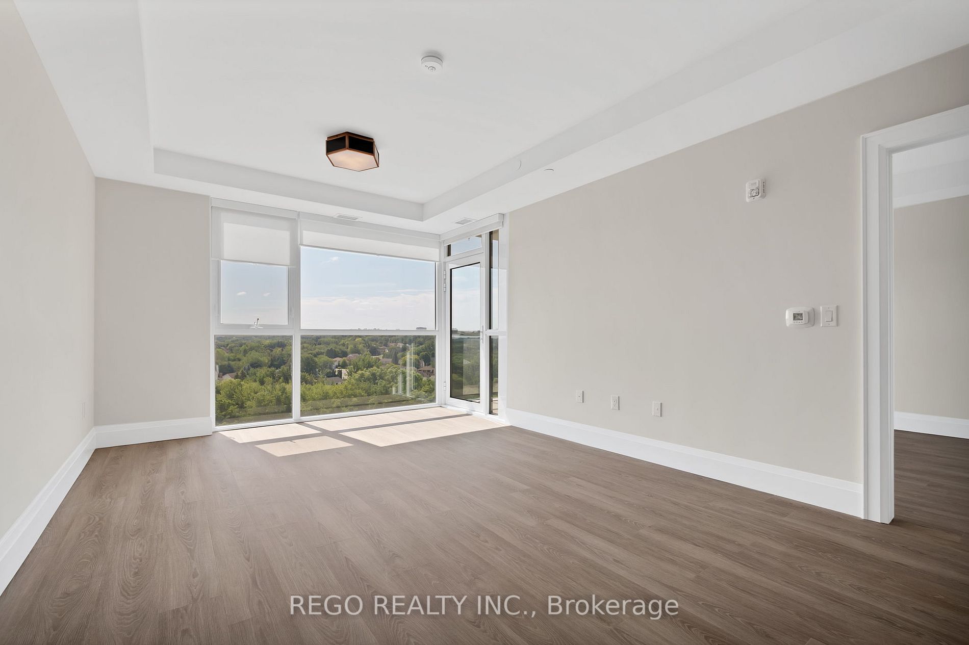 460 Columbia Street, #1206