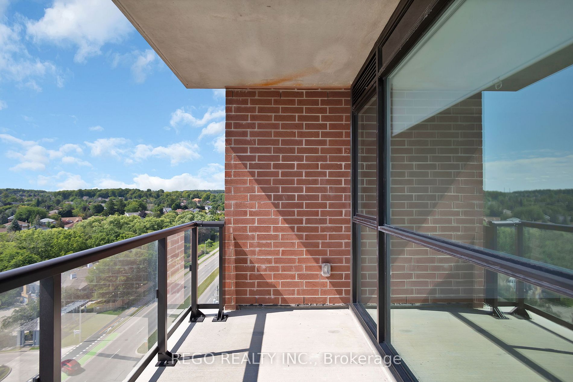 460 Columbia Street, #1206