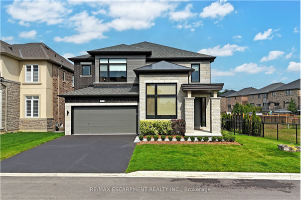 31 Robarts Dr, Hamilton