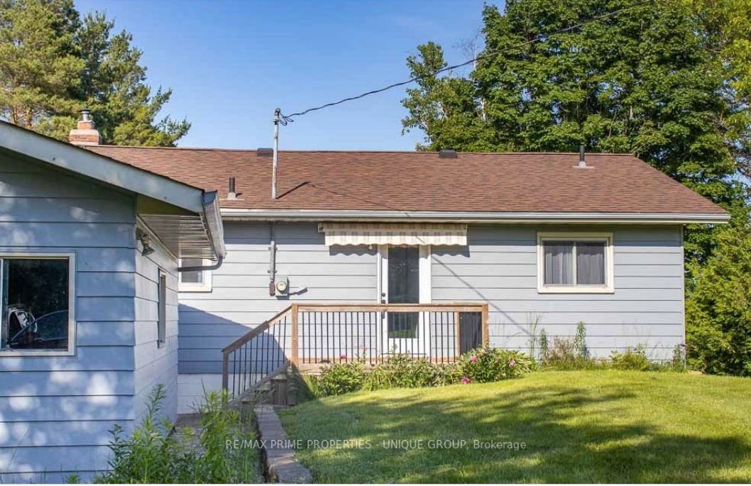 3 Lakeview Cres