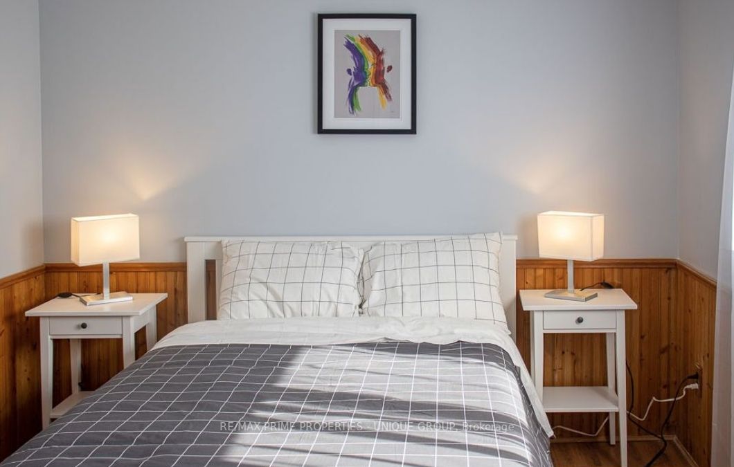 3 Lakeview Cres