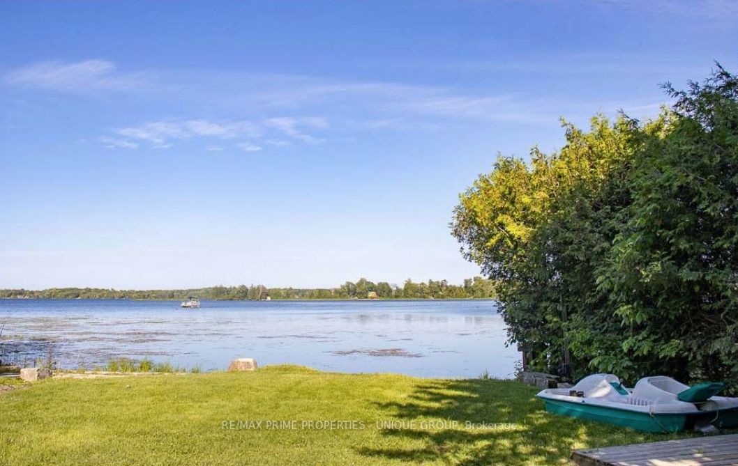 3 Lakeview Cres