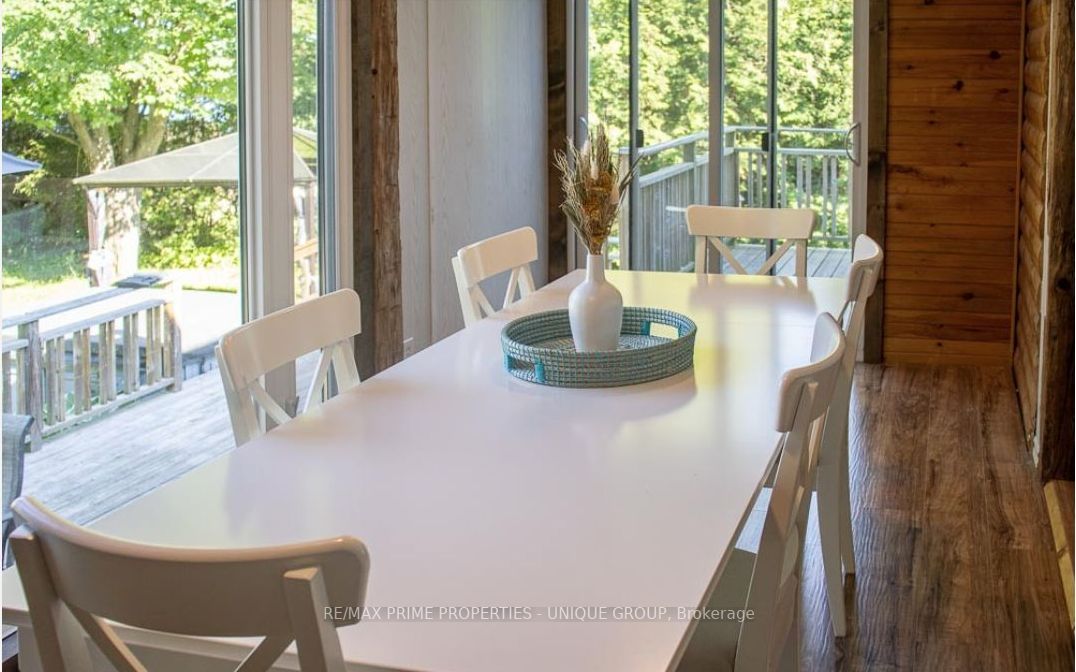 3 Lakeview Cres