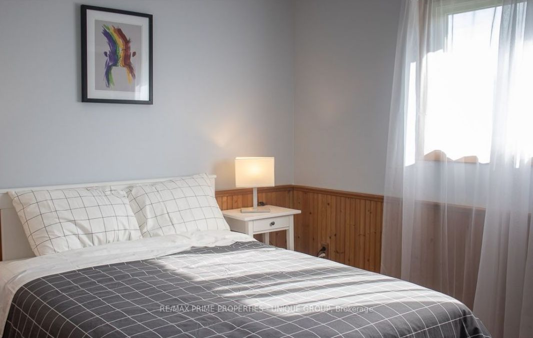 3 Lakeview Cres