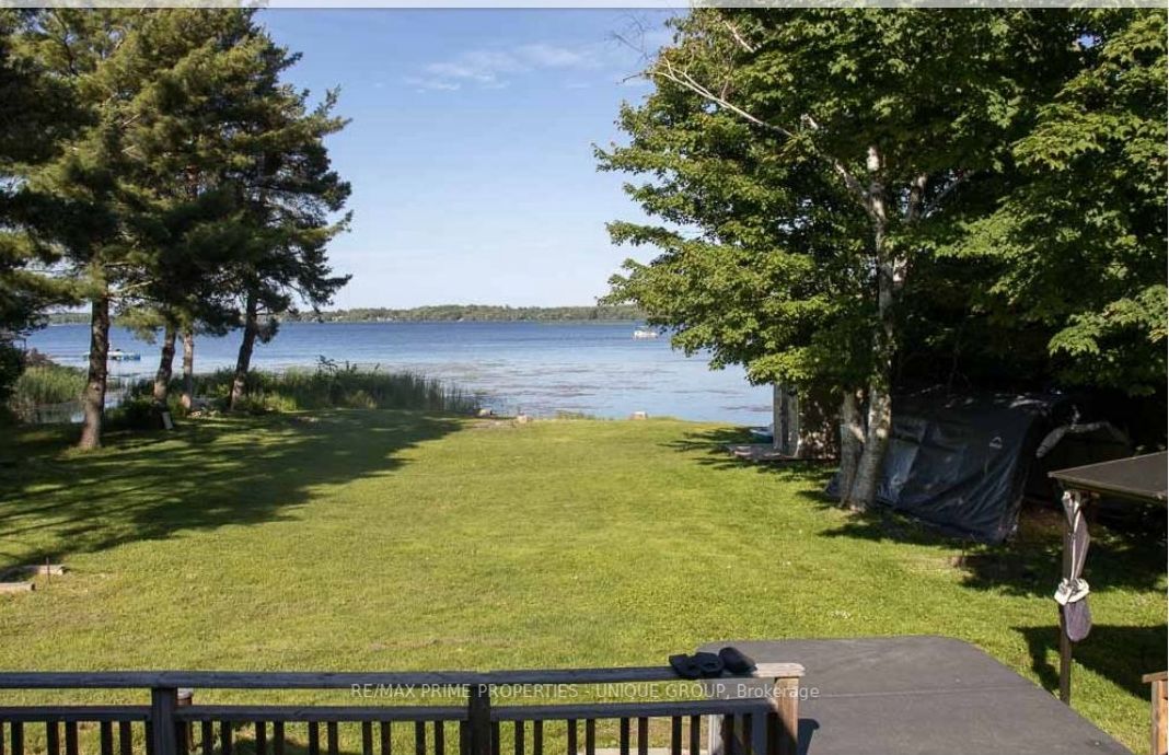 3 Lakeview Cres