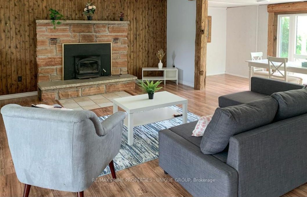 3 Lakeview Cres