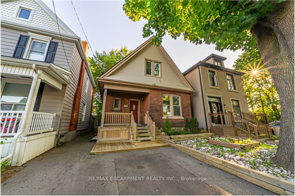 465 Charlton Ave W
