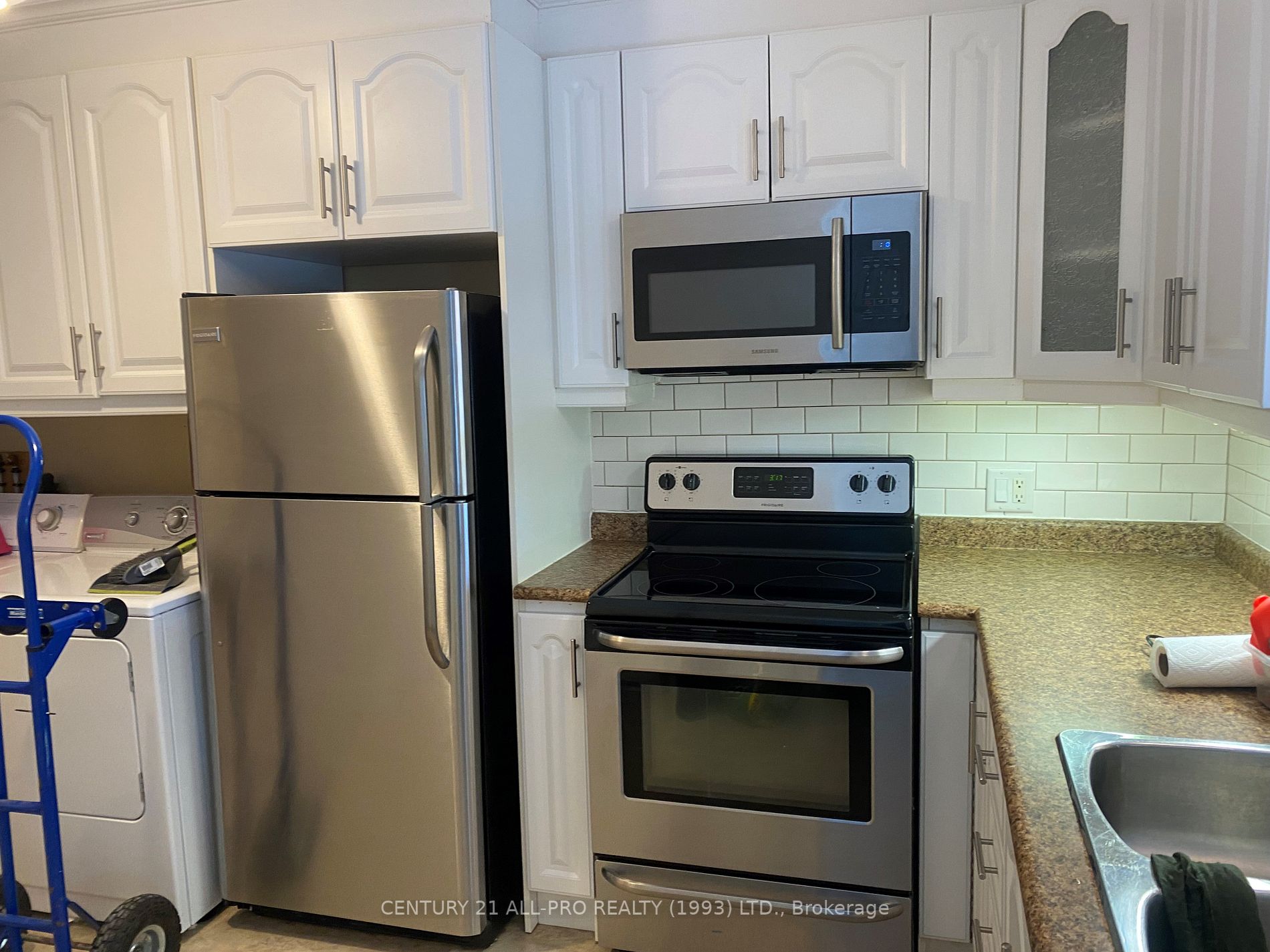 Listing X6771332 - Large Photo # 6