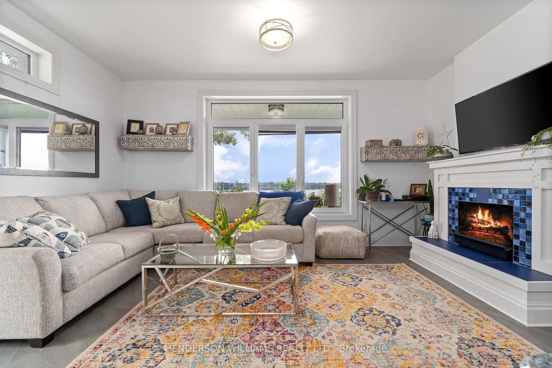 12399 Loyalist Pkwy