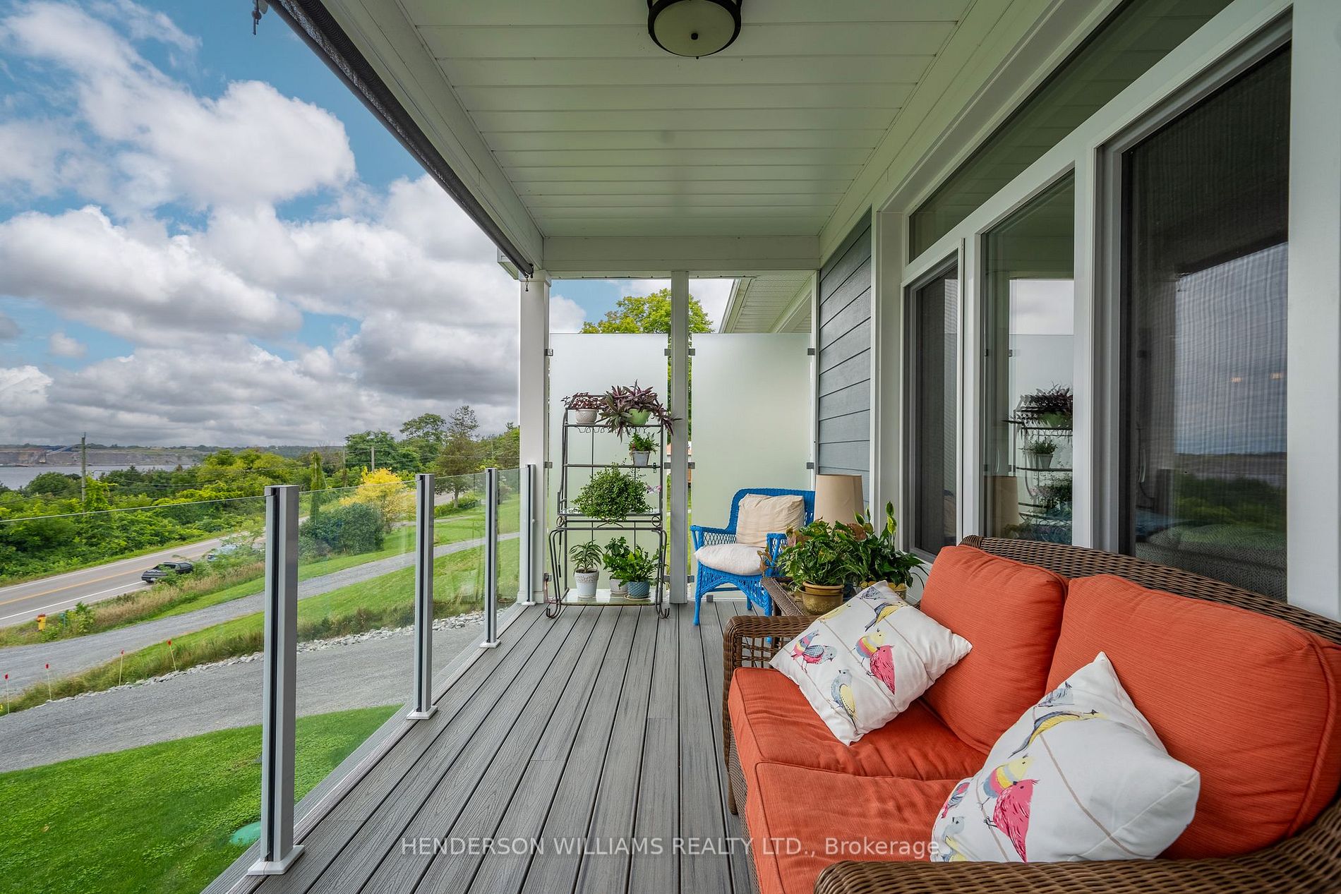 12399 Loyalist Pkwy