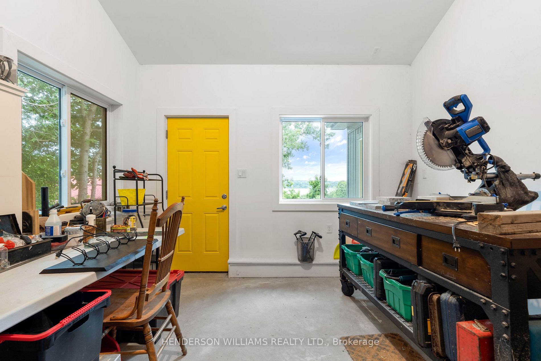 12399 Loyalist Pkwy