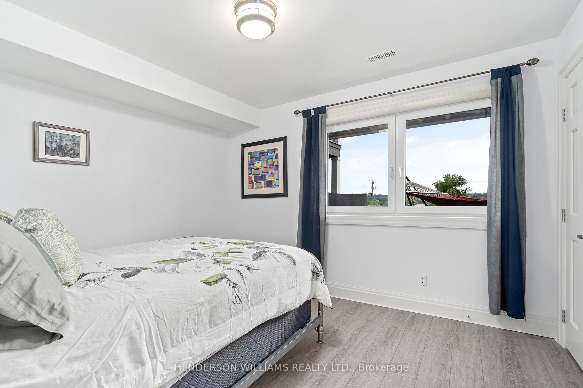 12399 Loyalist Pkwy
