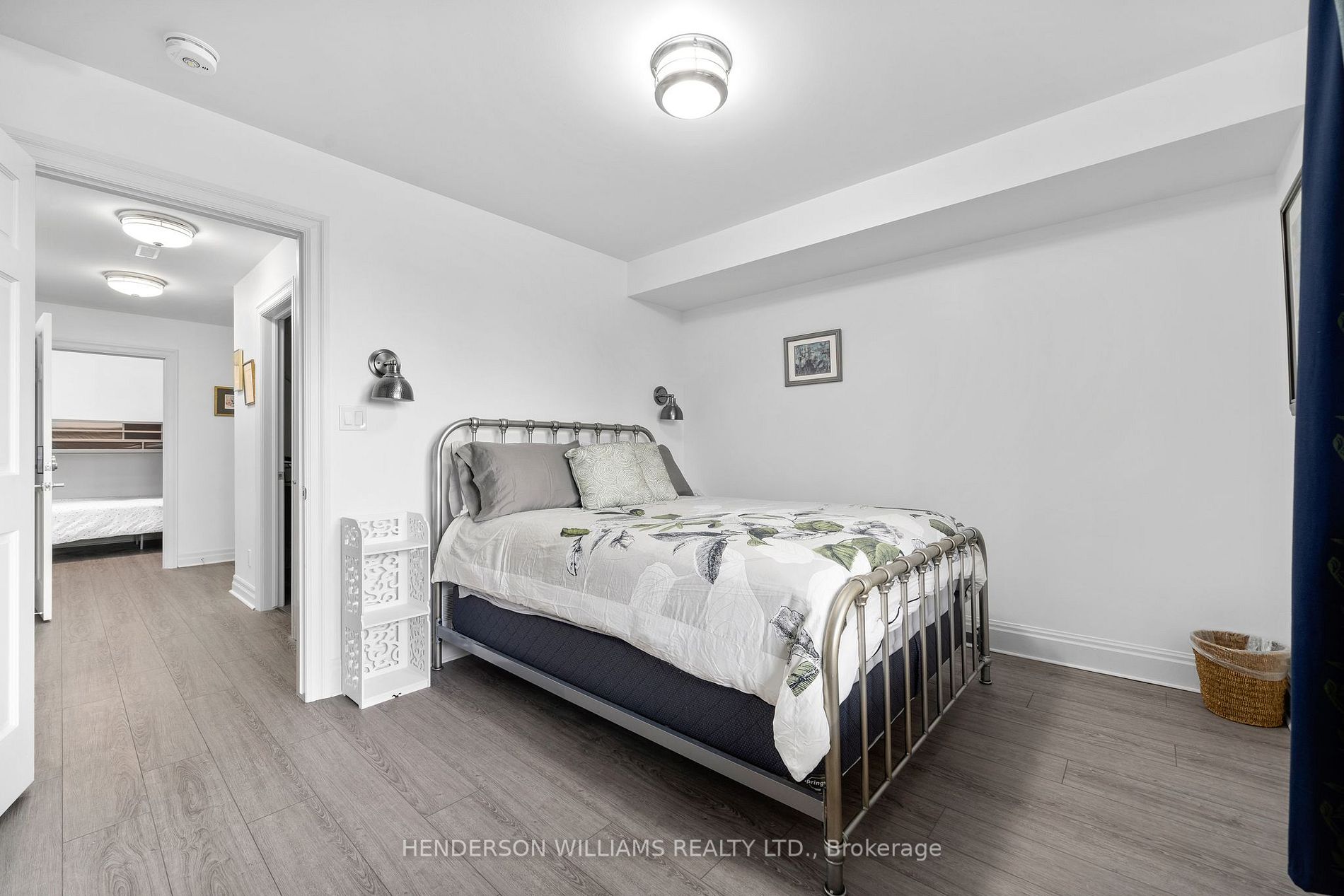 12399 Loyalist Pkwy