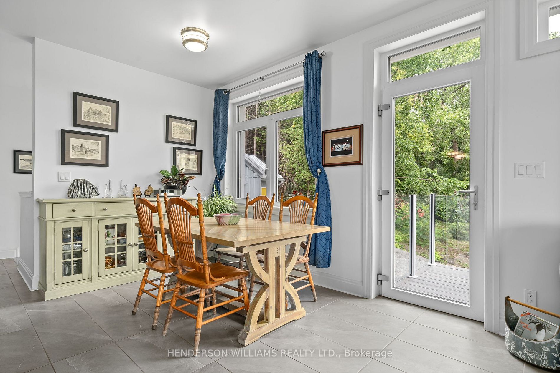 12399 Loyalist Pkwy