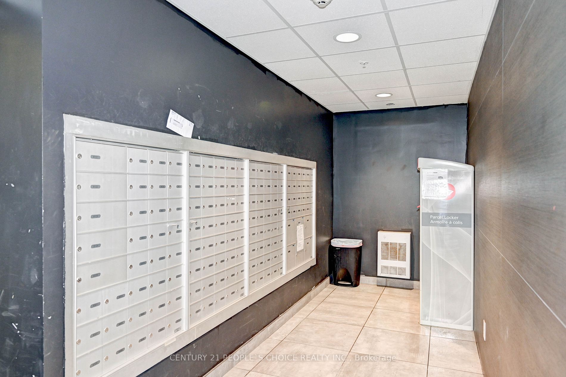 158 King Street N, #907