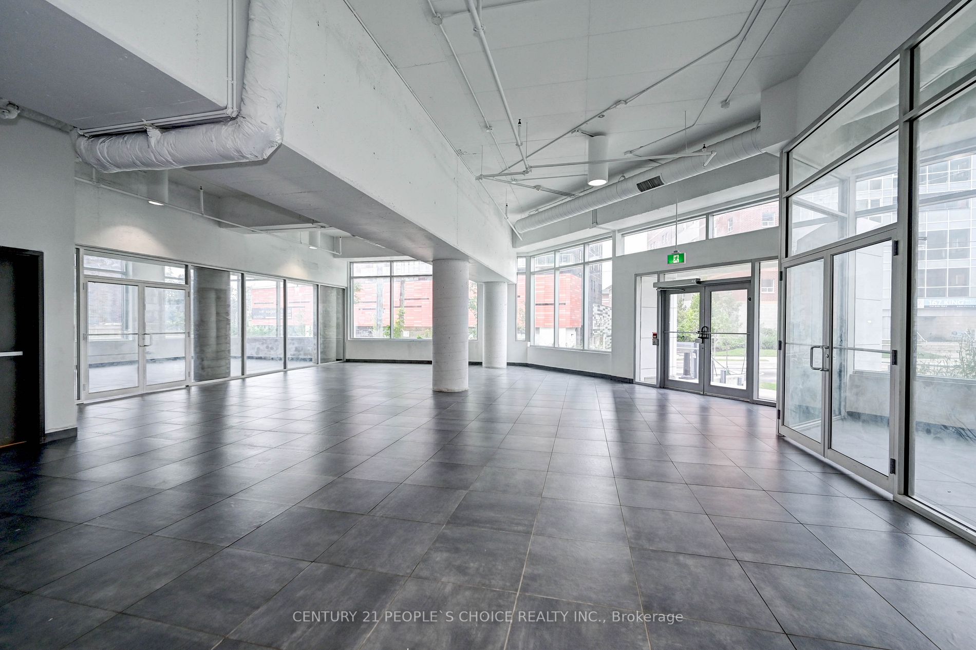 158 King Street N, #907