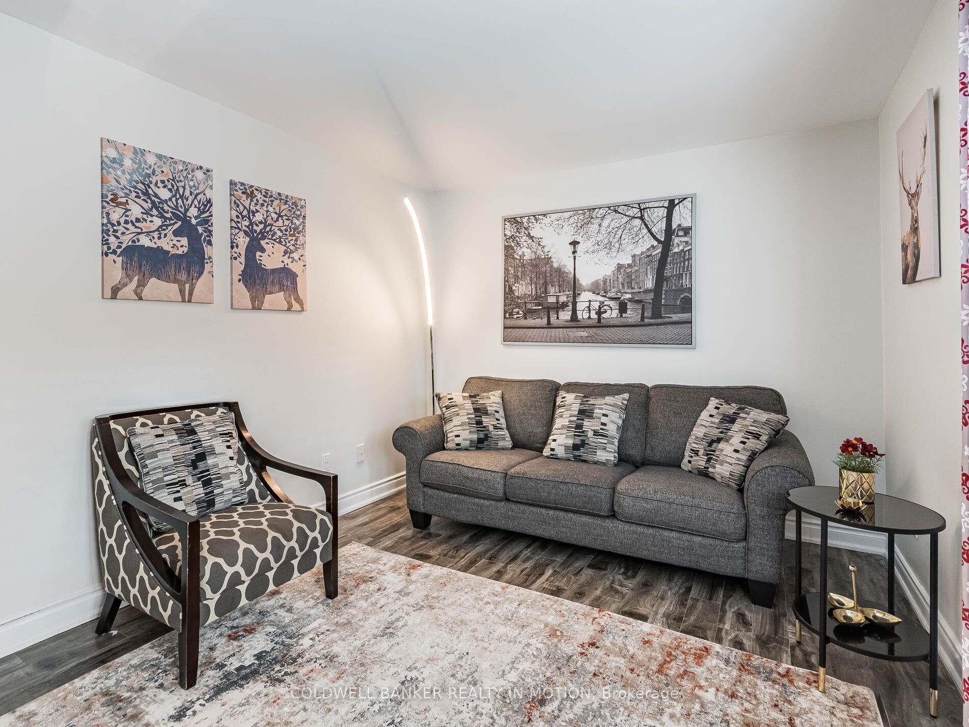 618 Barton Street, #18