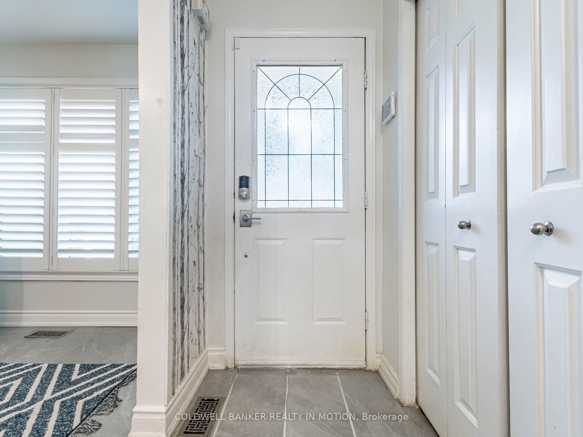 618 Barton Street, #18