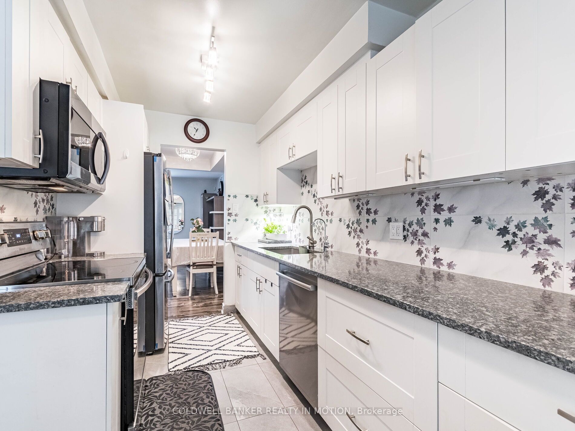 618 Barton Street, #18
