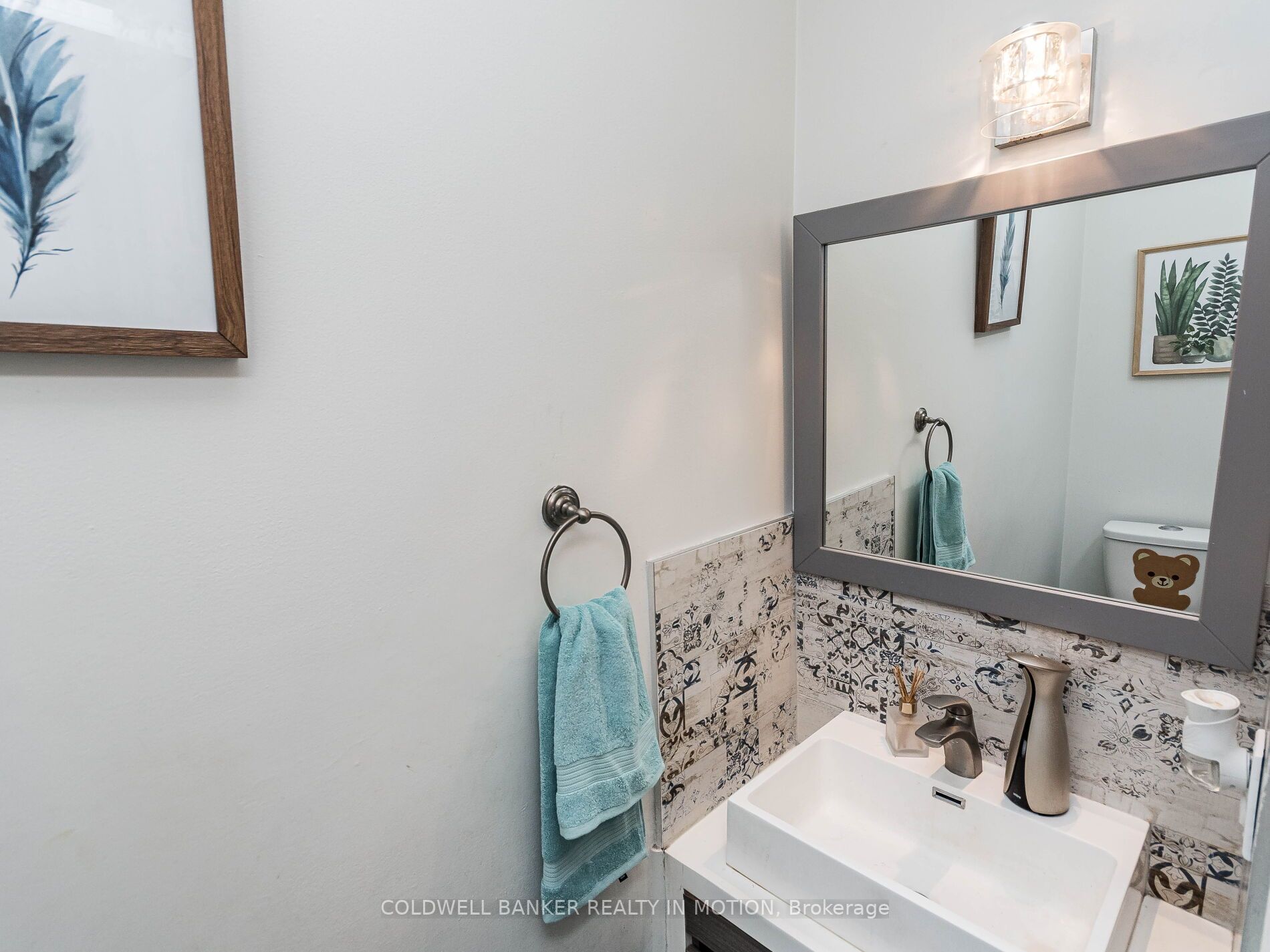 618 Barton Street, #18