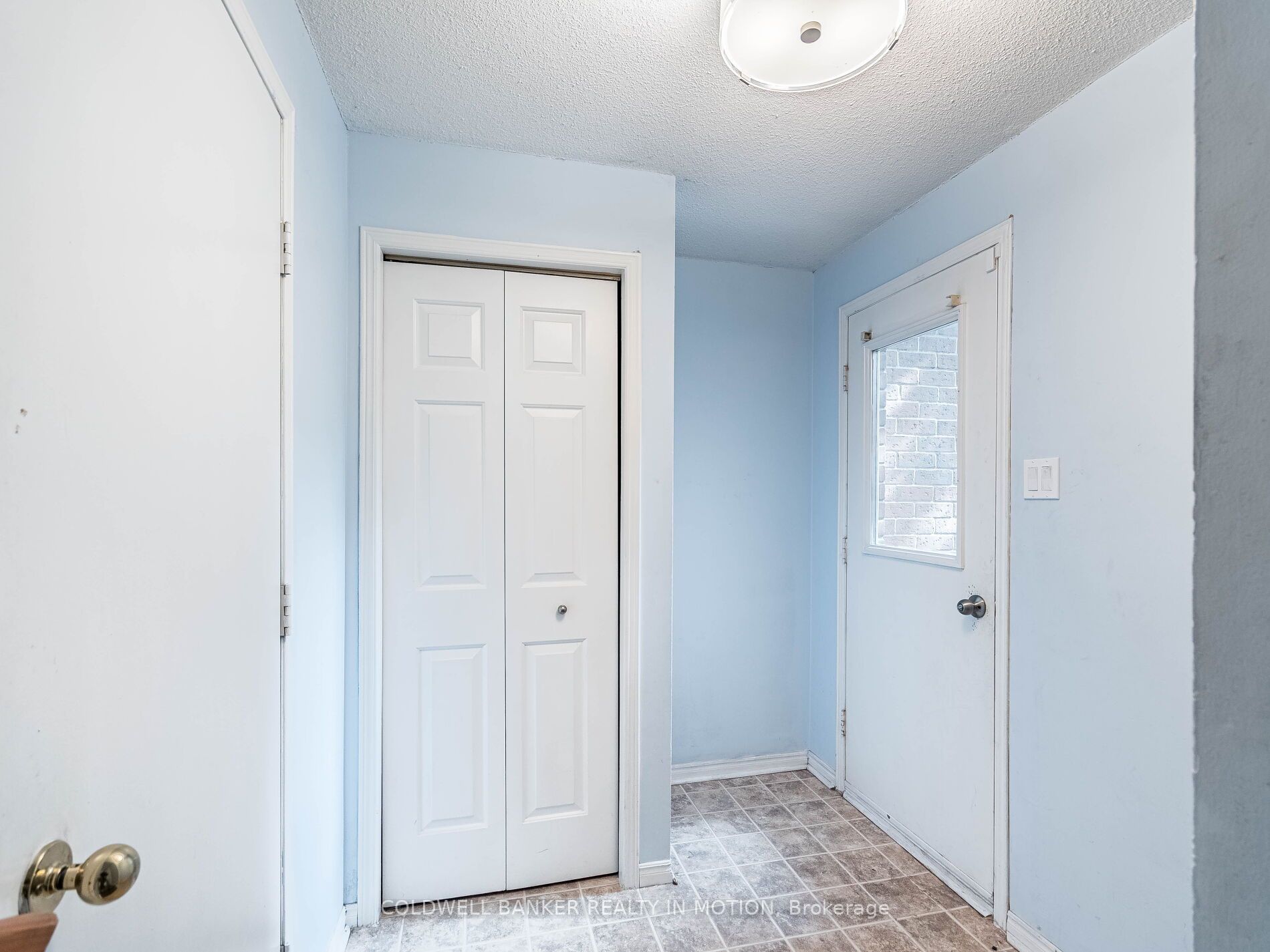 618 Barton Street, #18