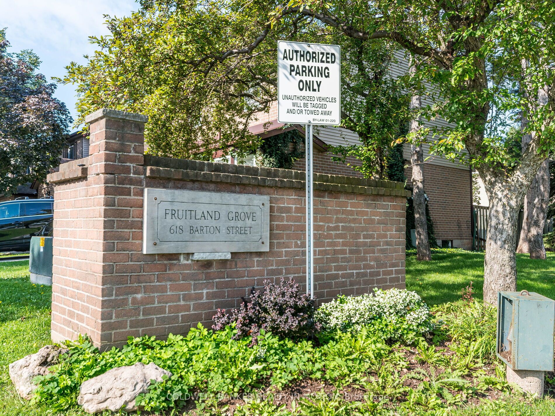 618 Barton Street, #18