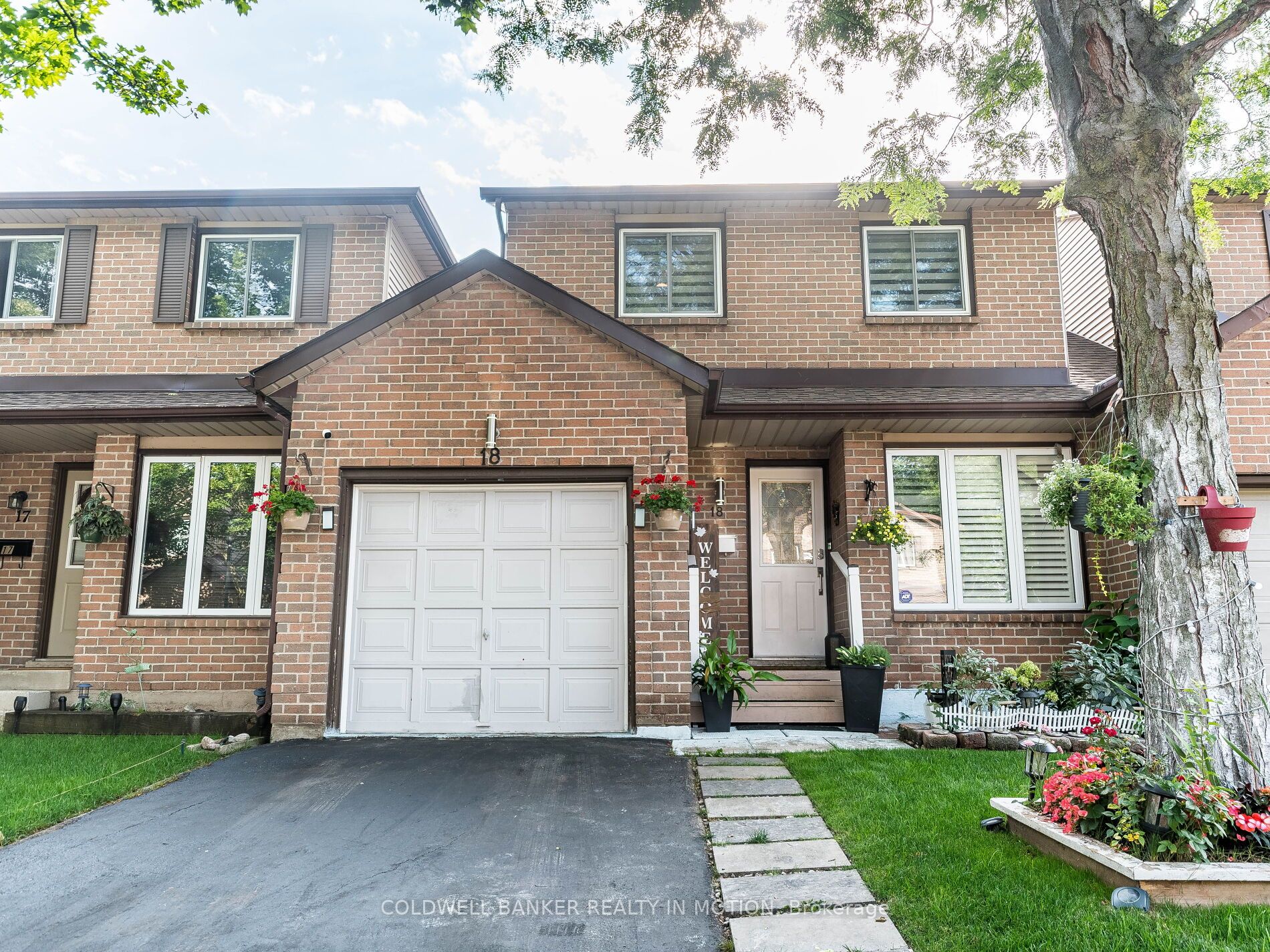 618 Barton Street, #18