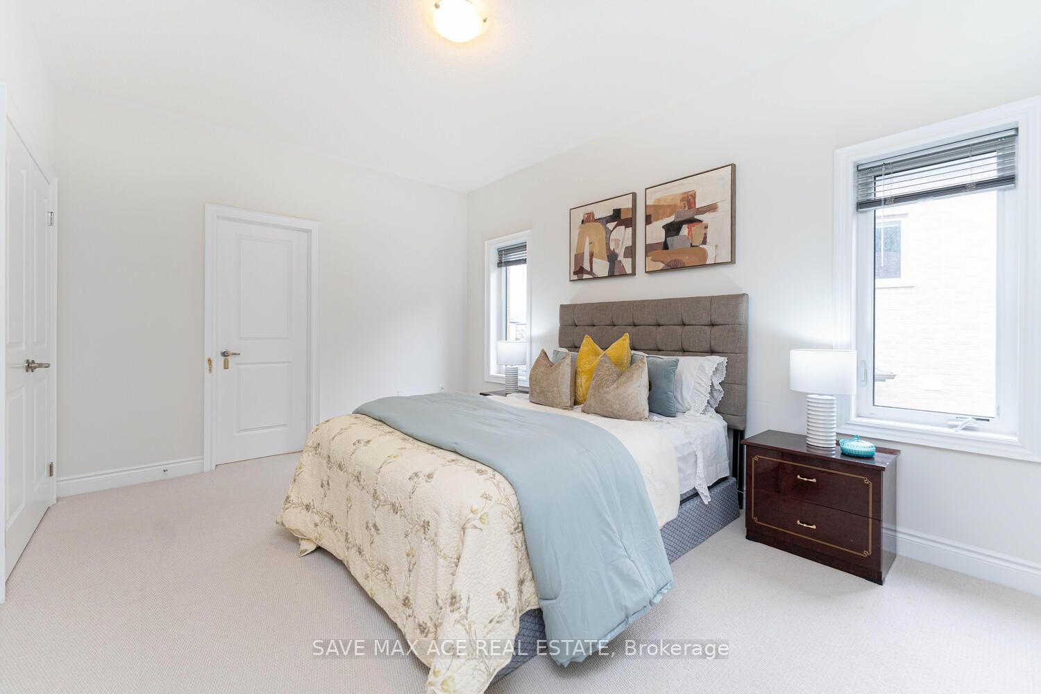 945 Pondcliffe Crt