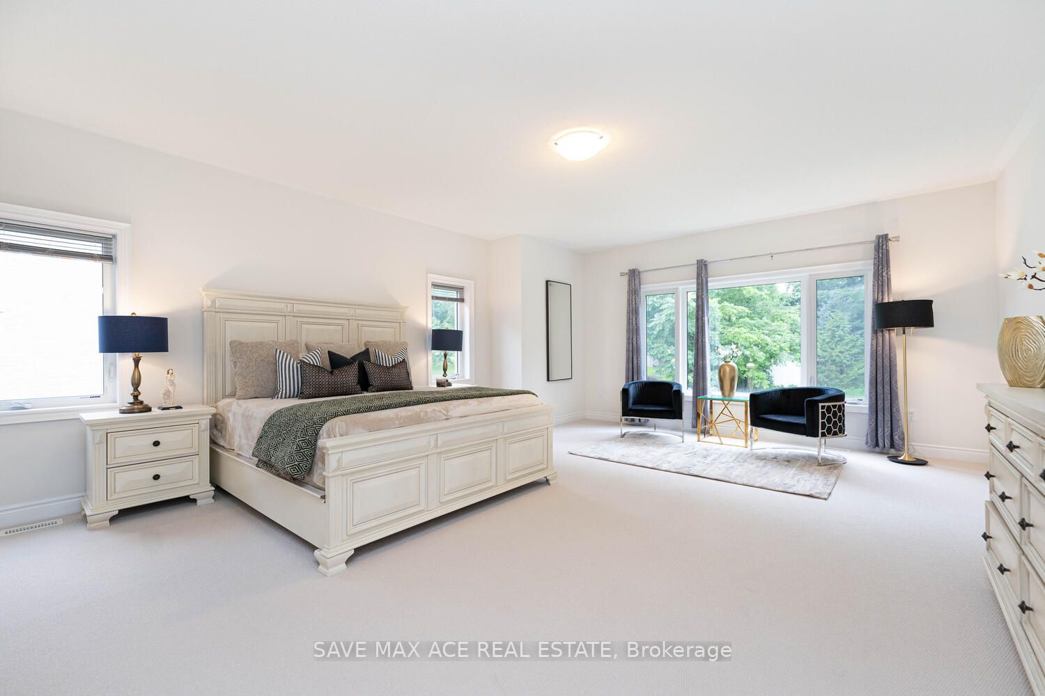 945 Pondcliffe Crt