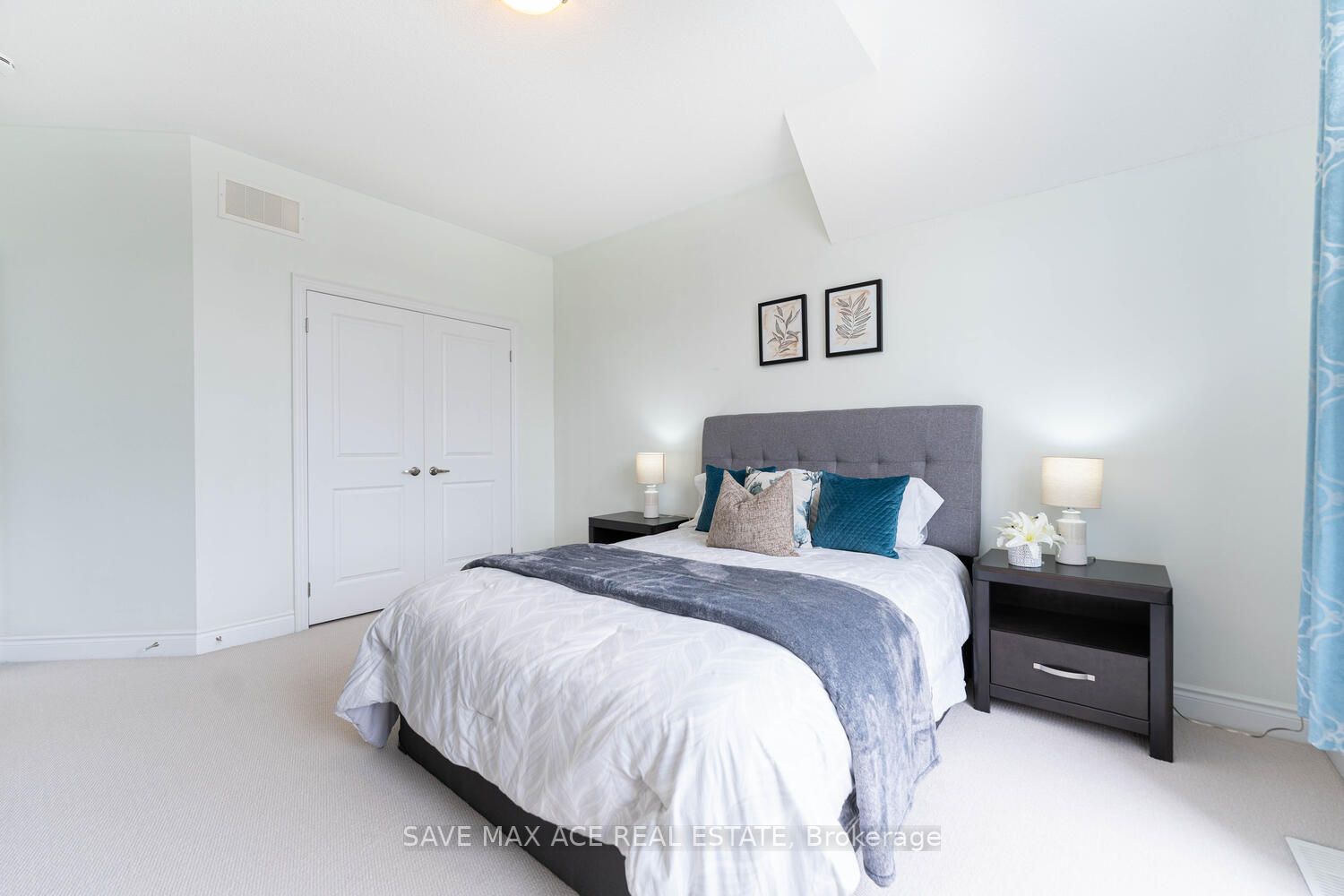 945 Pondcliffe Crt