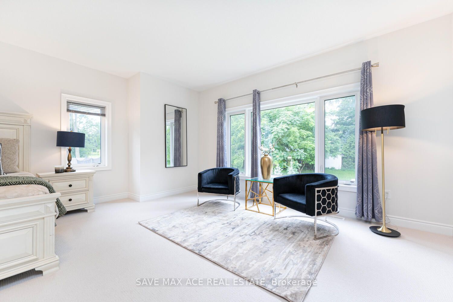 945 Pondcliffe Crt