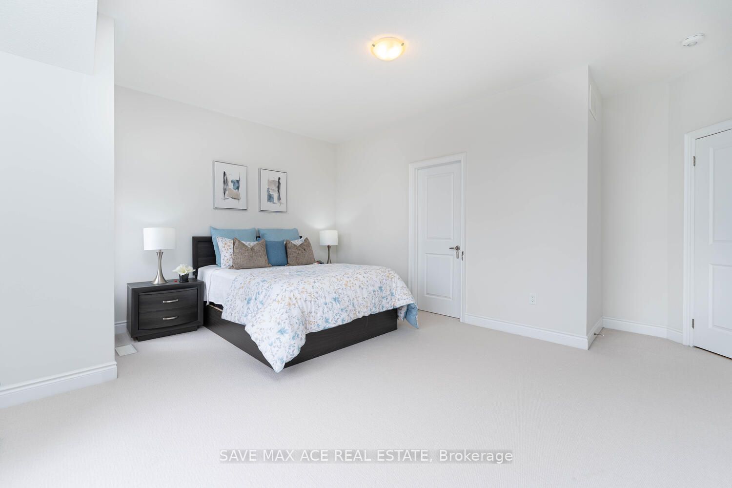 945 Pondcliffe Crt