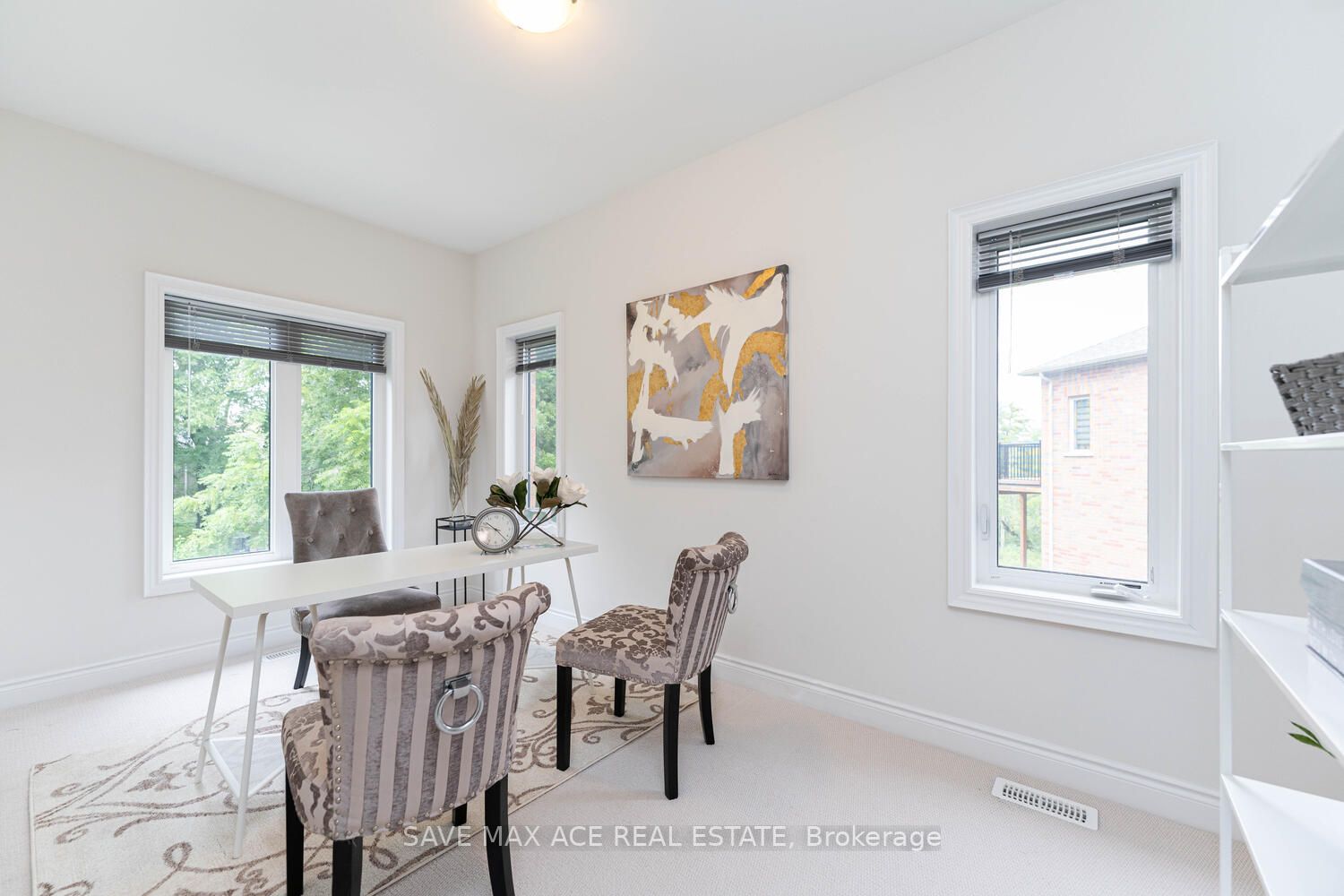 945 Pondcliffe Crt