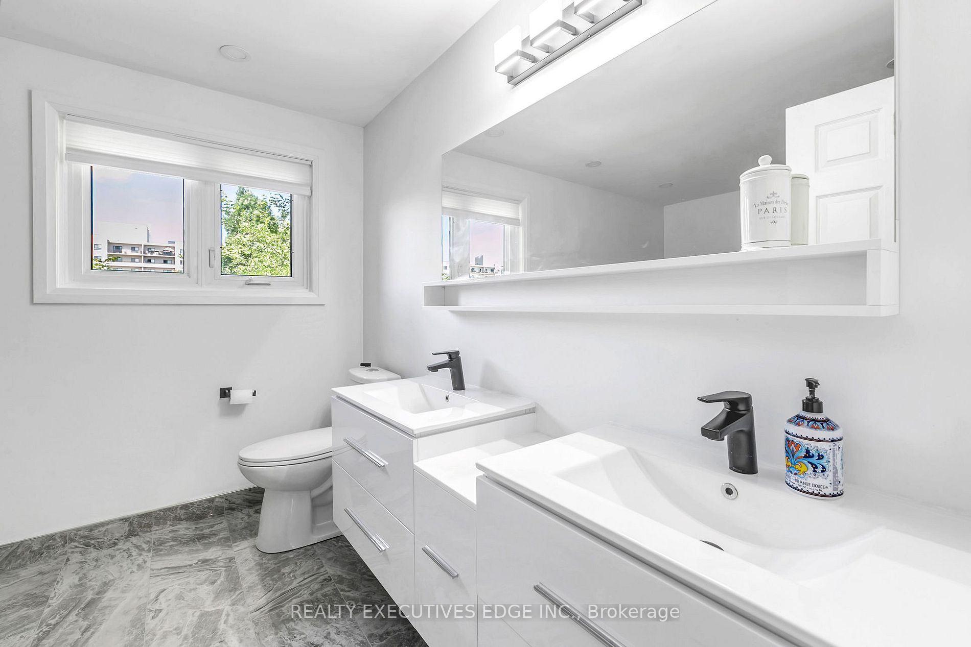 20 Cherrywood Drive