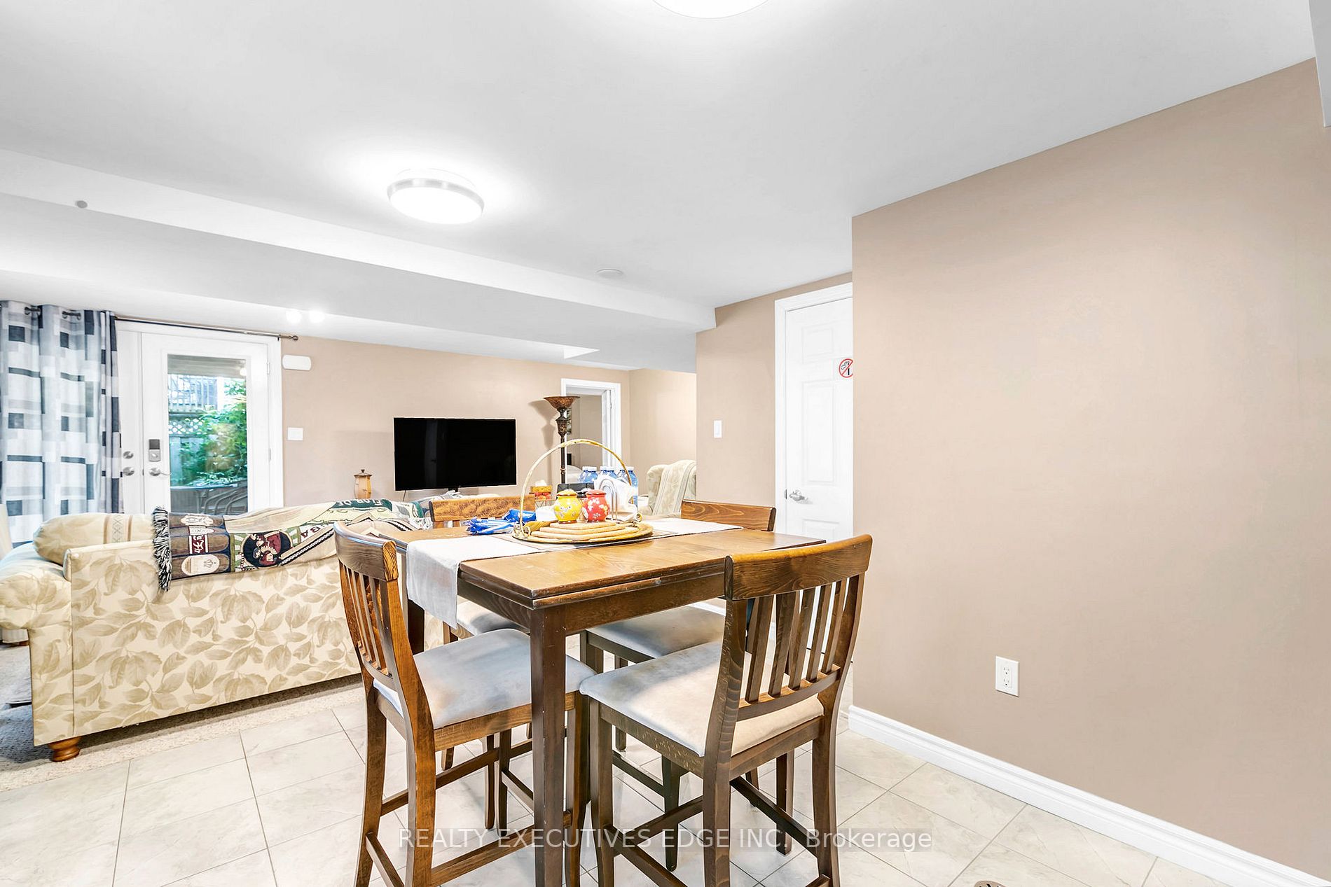 20 Cherrywood Drive