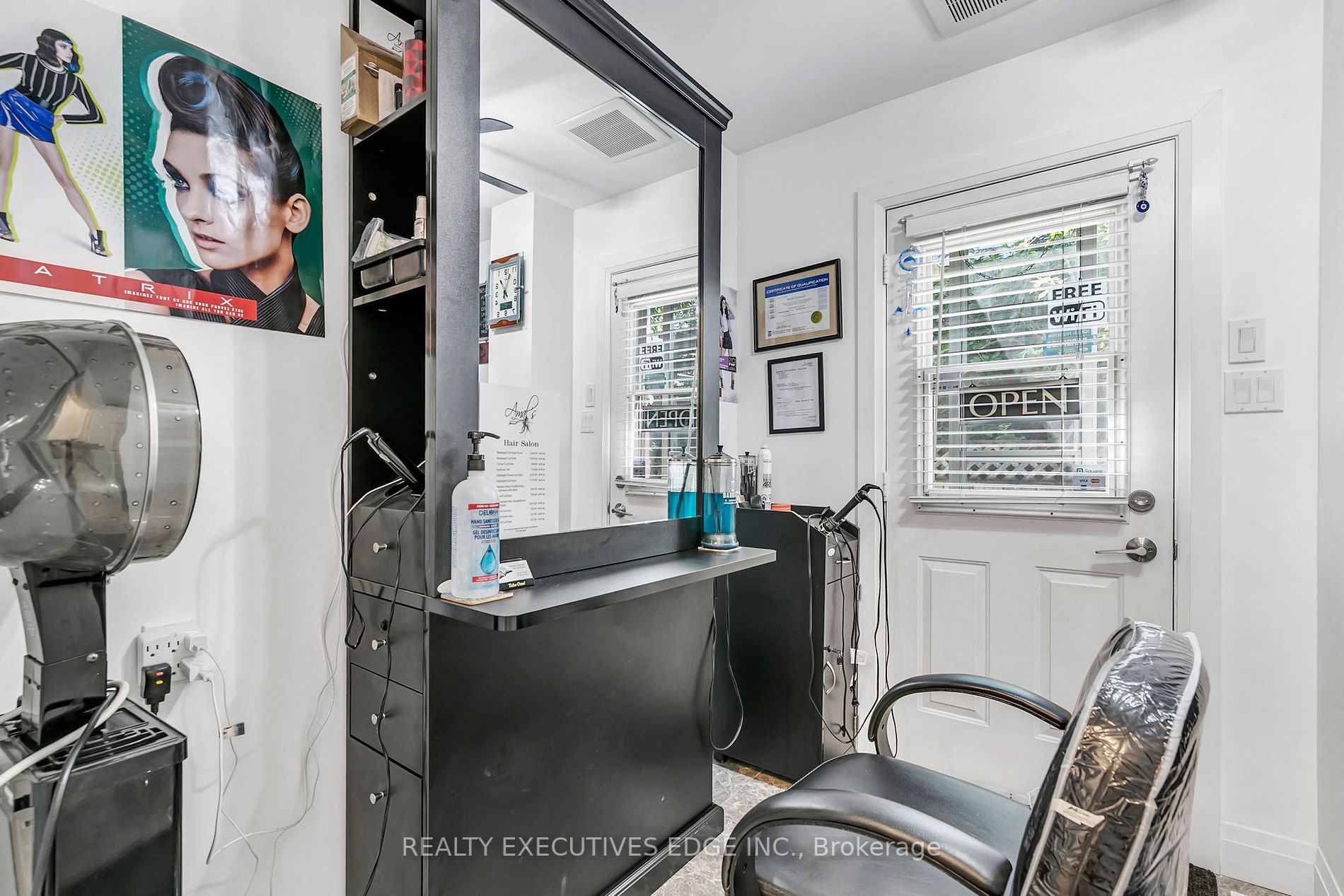 20 Cherrywood Drive