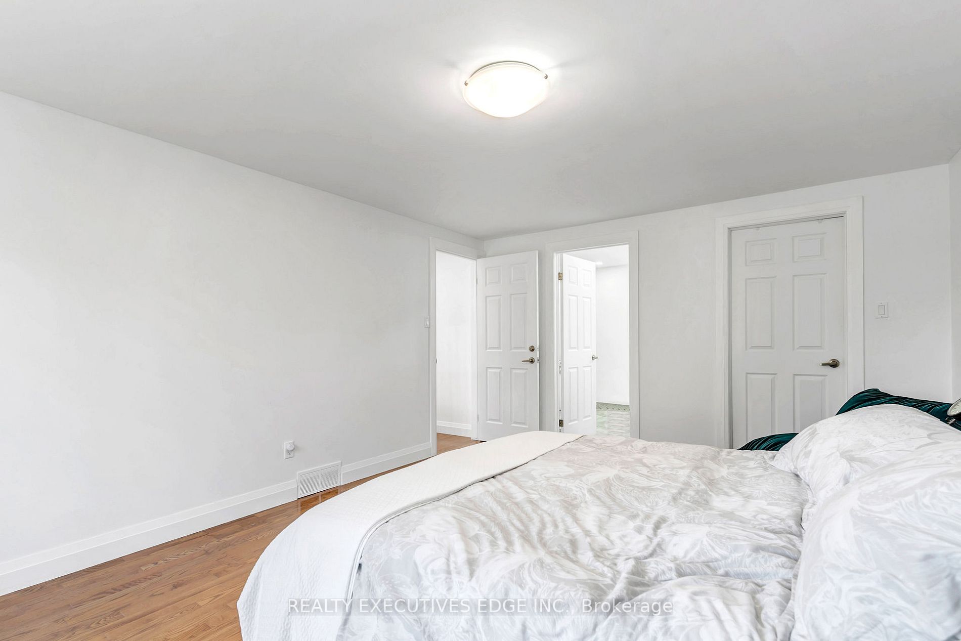 20 Cherrywood Drive
