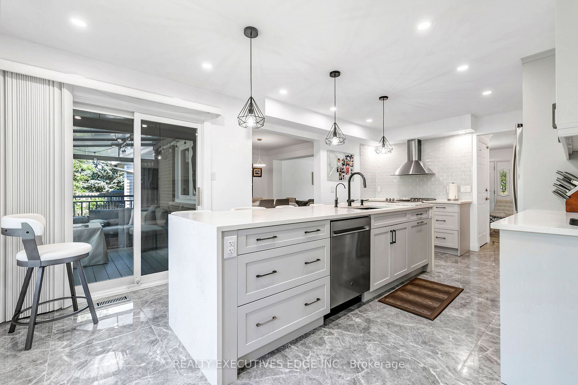 20 Cherrywood Drive