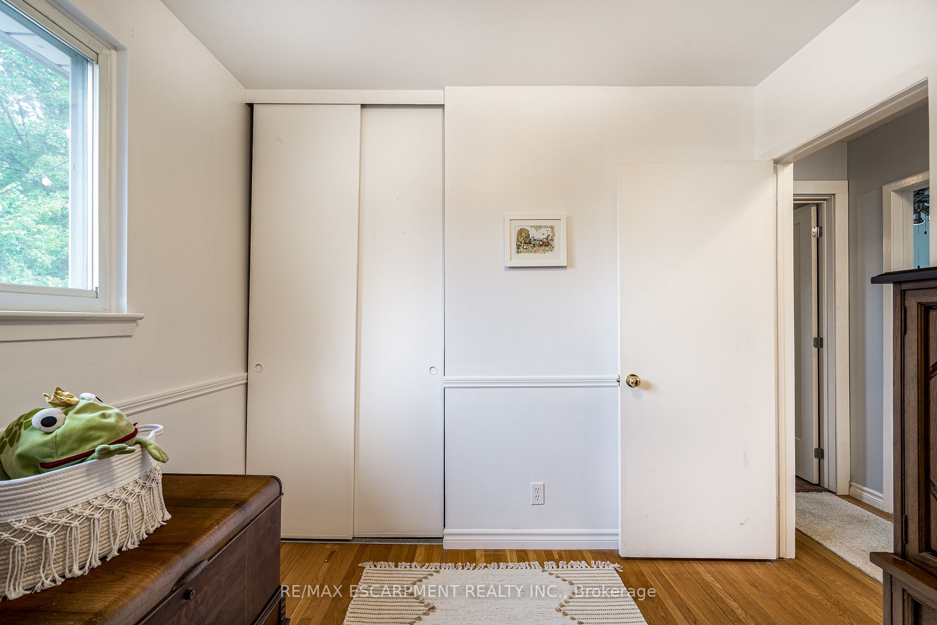 24 Sunrise Cres