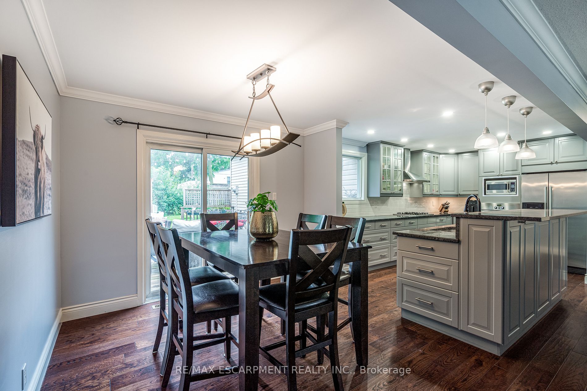 24 Sunrise Cres