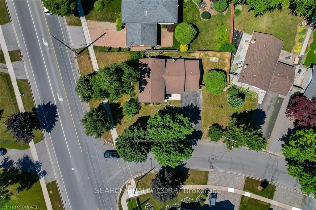 1 Shoreline Dr