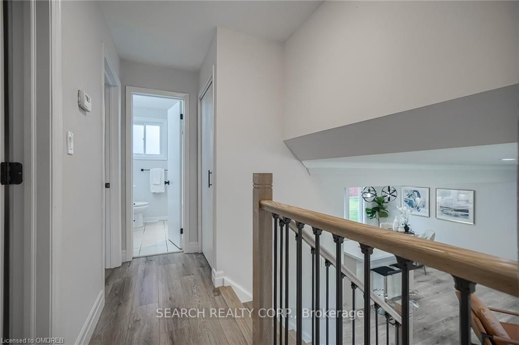 1 Shoreline Dr